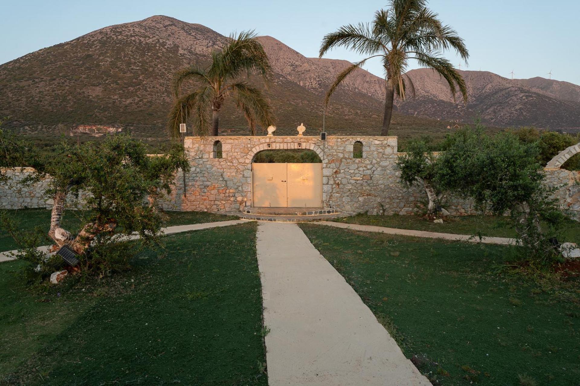 Ximitadi Estate *